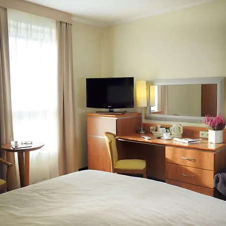 ナドモルスキ 4*