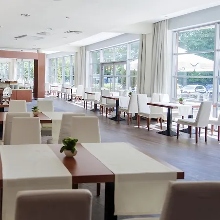 纳德莫斯基酒店 4*