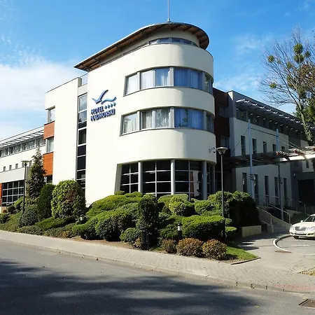 纳德莫斯基酒店 酒店 格丁尼亚
