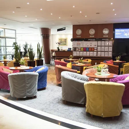 酒店 纳德莫斯基酒店 4*