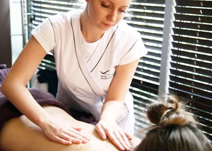 ホテル ナドモルスキ 4*