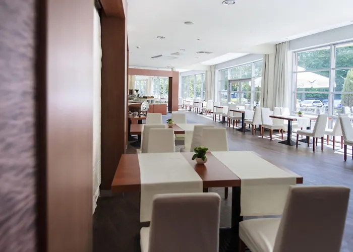 ナドモルスキ 4*