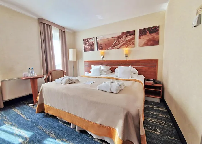 ナドモルスキ ホテル